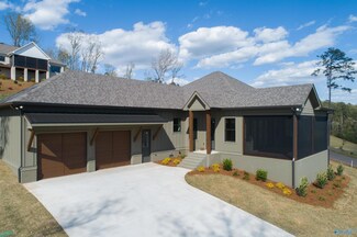 360 Fall Creek Dr, Guntersville, AL 35976