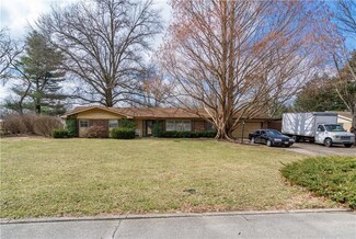 81 Briarwood, Terre Haute, IN 47803