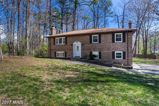 29758 Hillview Dr, Mechanicsville, MD 20659