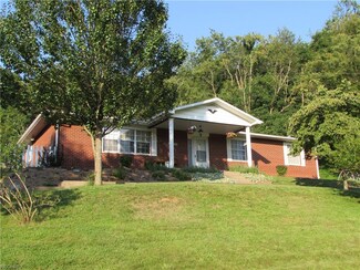 406 Carolyn St, Pennsboro, WV 26415