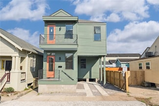 810 N Roman St, New Orleans, LA 70116