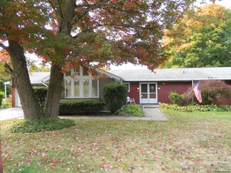 101 Birchwood Dr, Castleton On Hudson, NY 12033