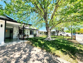 930 Glen Meadow Dr, Sparks, NV 89434