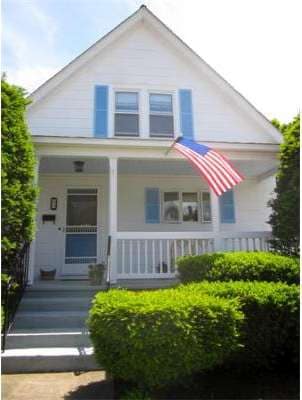 68 N Park St, Franklin, MA 02038