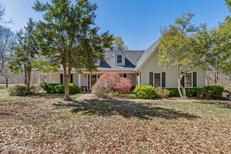 3601 Sherrod Rd, Nesbit, MS 38651