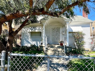 720 W 16th St, San Pedro, CA 90731