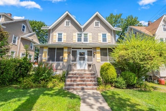 183 Oakdene Ave, Teaneck, NJ 07666