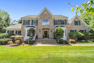 4 Michelle Ct, Harrington Park, NJ 07640
