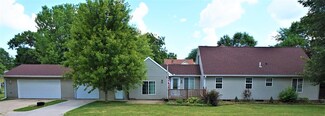 203 N West St, Carroll, IA 51401