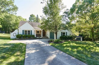 6742 Oakes Rd, Brecksville, OH 44141