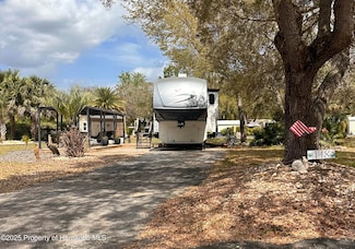 10173 N Suncoast Blvd, Crystal River, FL 34428