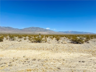 2100 Chinook Place, Pahrump, NV 89060