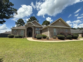 616 Amberley Ct, Kathleen, GA 31047