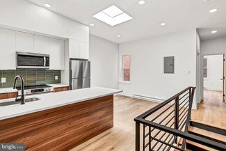 5635 Boyer St, Philadelphia, PA 19138