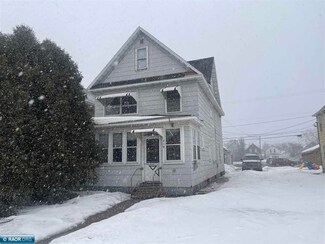 219 7th St S, Virginia, MN 55792