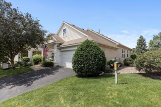 2122 Clover Ct, Chanhassen, MN 55317