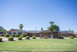 3044 W Iris Ave, Visalia, CA 93277