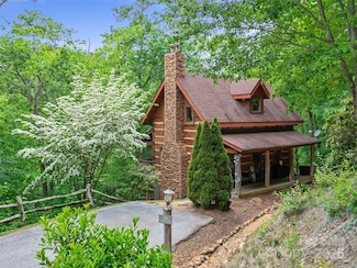 181 Grinnin Sun Rd, Burnsville, NC 28714