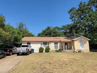 4805 Bratcher St, Fort Worth, TX 76119
