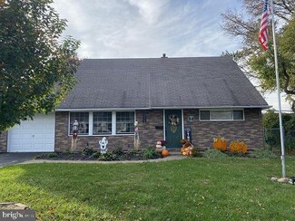 41 Crystal Place, Levittown, PA 19057