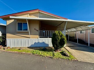 8148 D St, Windsor, CA 95492