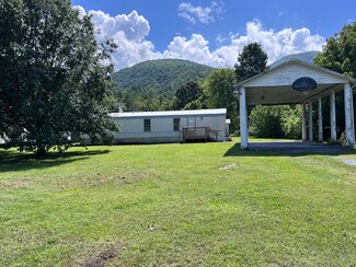 431 Tollett St, Hampton, TN 37658