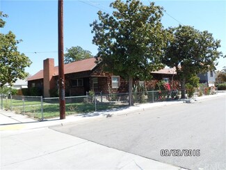 216 E 2nd St, San Jacinto, CA 92583