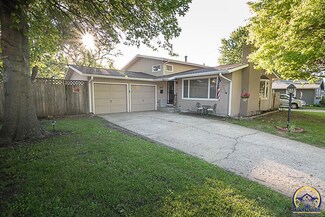 2843 SW Mcalister Ave, Topeka, KS 66614