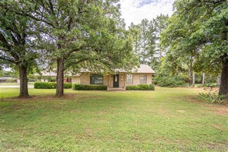 93 Quail Dr, Healdton, OK 73438