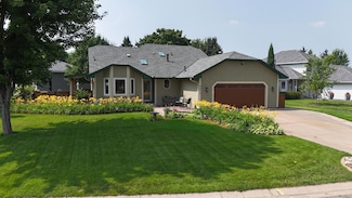 9217 Woodhall Crossing, Brooklyn Park, MN 55443