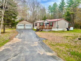 15 Barnett Way, Gardiner, ME 04345