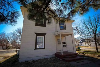 1425 W Maple St, Wichita, KS 67213