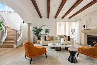 7729 Ivanhoe Ave, La Jolla, CA 92037