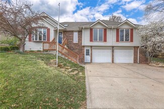 1841 NW 2nd St, Blue Springs, MO 64014
