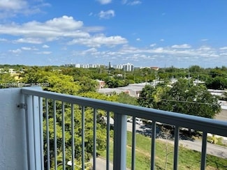 2000 NE 135th St Unit 602, North Miami, FL 33181