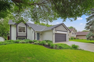 20670 India Ave, Lakeville, MN 55044