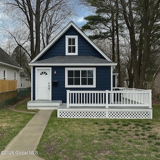 626 Lansing St, Schenectady, NY 12303