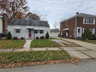 1864 17th St, Cuyahoga Falls, OH 44223