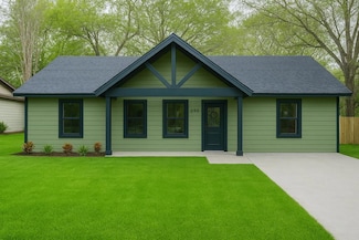 246 Birch St, Nash, TX 75569