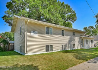 1923 5th Ave N, Grand Forks, ND 58203