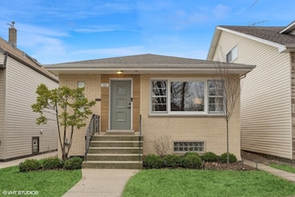 5361 N Lynch Ave, Chicago, IL 60630
