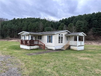 119 Blockhouse Rd, Holbrook, PA 15341