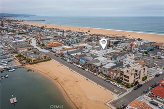 916 W Balboa Blvd, Newport Beach, CA 92661