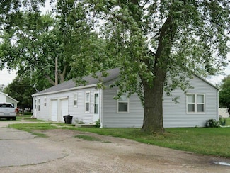 4516 Mohawk St, Council Bluffs, IA 51501