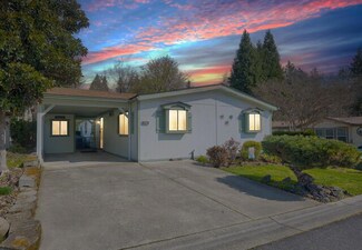 114 NW Wrightwood Cir, Grants Pass, OR 97526