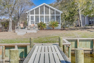 135 Minnesott Beach Rd, Arapahoe, NC 28510