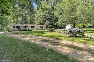 26245 Mar A Lee Dr, Mechanicsville, MD 20659