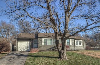 8145 Mackey St, Overland Park, KS 66204