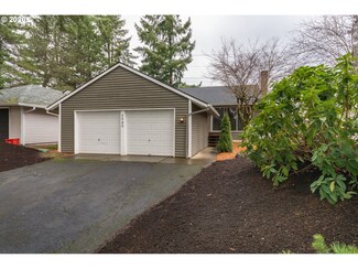 5540 NW Ridgemoor Ct, Portland, OR 97229