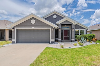 10915 Kirkwall Port Dr, Wimauma, FL 33598